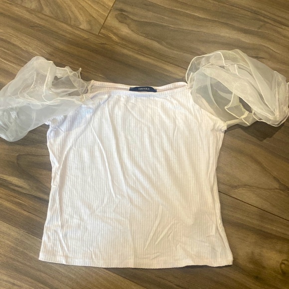 White Crop Top - Picture 1 of 3